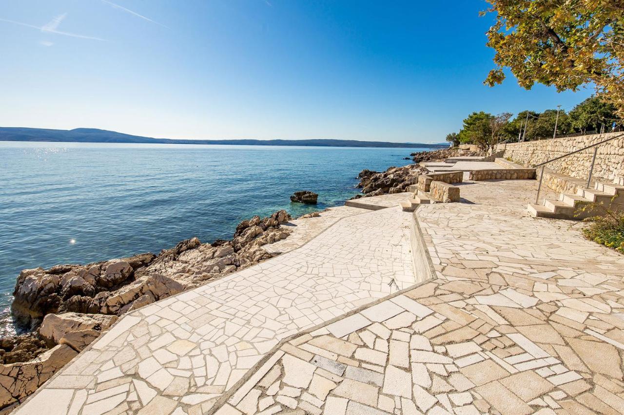 Apartman Bokula Novi Vinodolski Exterior foto
