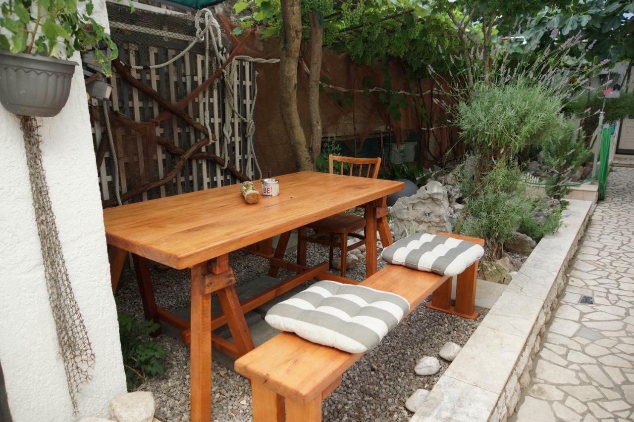Apartman Bokula Novi Vinodolski Exterior foto